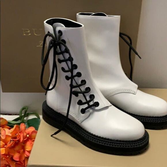 NWT BURBERRY LONDON MILITARY BOOTS‎ SIZE 6 - Picture 3 of 8
